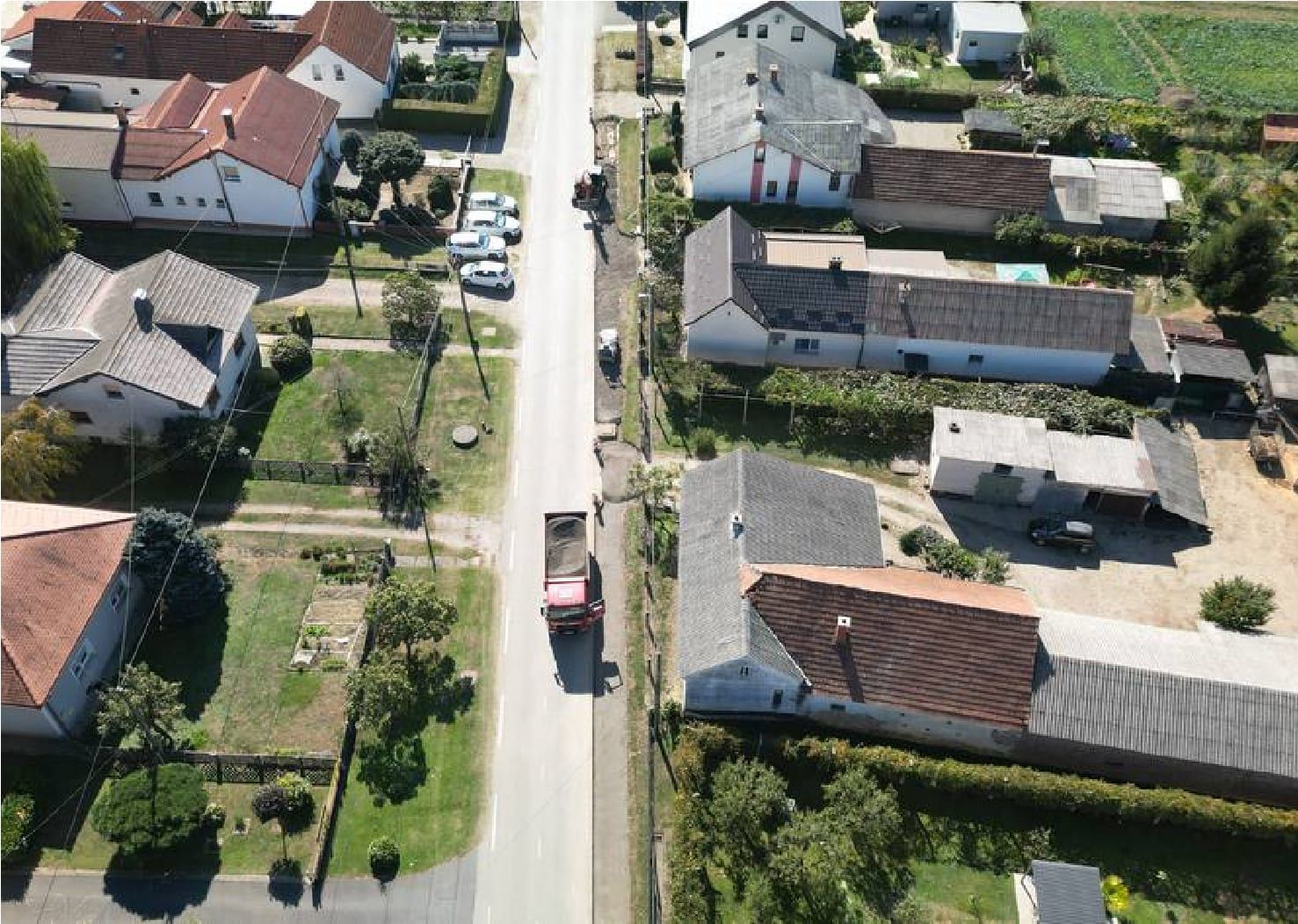 Gradnja pločnika na Brodarski ulici v Krogu